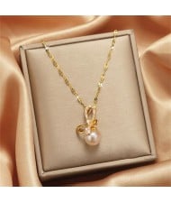 Golden Shining Pearl and Butterfly Pendant IG Style Women Stainless Steel Wholesale Collarbone Necklace