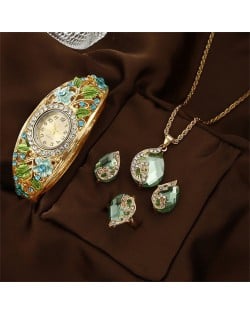 Vintage Imperial-Style Floral Gem-Edged Women's Bracelet Watch Antique-Style Peacock Inspired Wholesale Jewelry Set