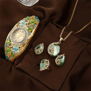 Vintage Imperial-Style Floral Gem-Edged Women's Bracelet Watch Antique-Style Peacock Inspired Wholesale Jewelry Set