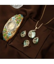 Vintage Imperial-Style Floral Gem-Edged Women's Bracelet Watch Antique-Style Peacock Inspired Wholesale Jewelry Set