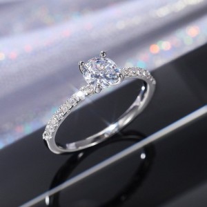 Classic 6-Prong Zircon Solitaire Copper Wholesale Women Wedding Ring - Platinum