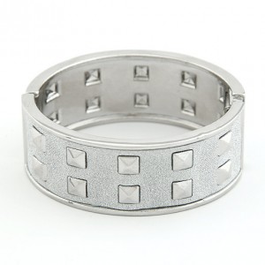 Punk Fashion Square Rivets Dull Polish Style Bangle - Silver with Light Gray