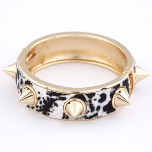 Punk Fashion Black and White Leopard Prints with Rivets Bangle