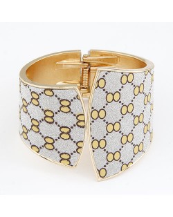 Punk Style Dull Polish Bending Sheet Bangle - Pattern