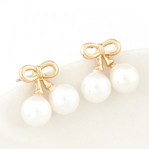 Korean Sweet Fashion Bowknot and Pearls Ear Studs