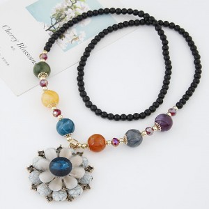 Classic Flower Resin Gem Pendant Beads Fashion Long Necklace - White