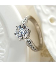 Classic Design Six Claw Platinum Plated Ring