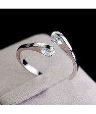 Zircon Bifurcating Design Platinum Plated Ring