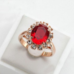 Red Austrian Crystal Four Claws 18K Rose Gold Ring