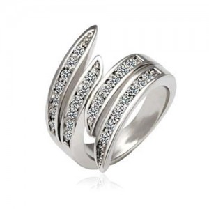 Austrian Rhinestone Inlaid Cross Blade Design Platinum Plated Ring