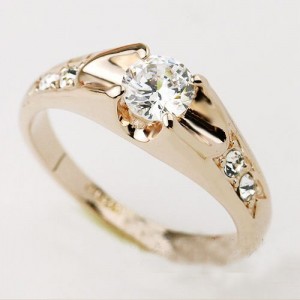 Transparent Austrian Zircon Embedded Four Claws Design 18K Rose Gold Ring