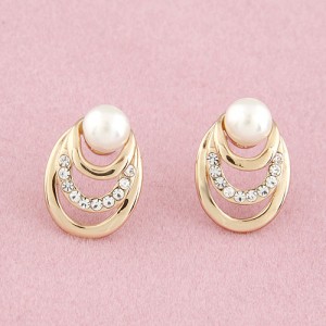 Czech Rhinestone Inlaid Pearl Element Sweet Ear Studs