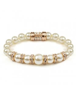 Elegant Rhinestone Decorated Pearl Bracelet