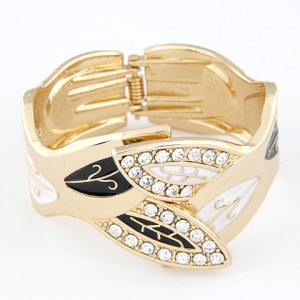 Luxurious Rhinestone Inlaid Willow Leaves Design Golden Bangle - Black