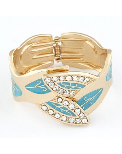 Luxurious Rhinestone Inlaid Willow Leaves Design Golden Bangle - Blue