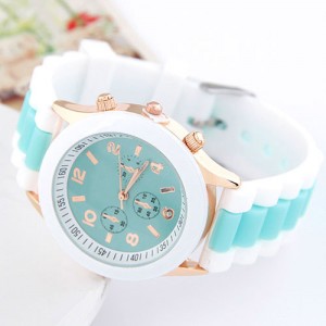 Korean Candy Style Silicone Wrist Fashion Watch - Light Green