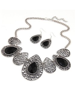 Glass Gem Inlaid Hollow Baroque Design Waterdrops Necklace and Earrings Set - Black