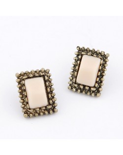 Vintage Studs Rim Design Oblong Gem Earrings - Beige