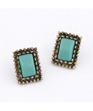 Vintage Studs Rim Design Oblong Gem Earrings - Green