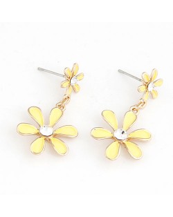 Korean Fashion Sweet Twin Flowers Dangling Earrings - Yellow