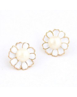 Adorable Pearl Inlaid Flower Design Ear Studs
