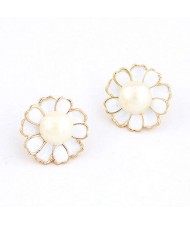 Adorable Pearl Inlaid Flower Design Ear Studs