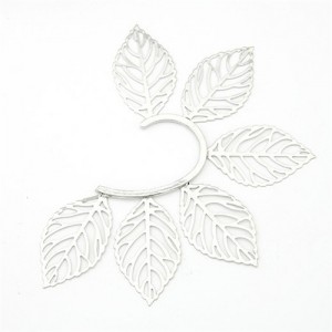 Hollow Leaves Bold Style Unilateral Earring - Silver