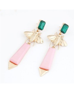 Emerald Gem Inlaid Metallic Bee with Dangling Bar Design Earrings - Pink
