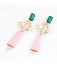 Emerald Gem Inlaid Metallic Bee with Dangling Bar Design Earrings - Pink