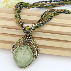 Bohemian Fashion Rhombus Gem Pendant Mini Beads Twist Chain Necklace - Green