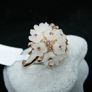 Seashell Bouquet of Flowers Rose Gold Ring