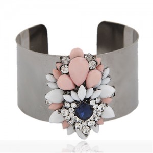 Rhinestones Combination Design Rhombus Flower Cuff Bangle - Pink
