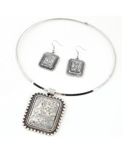 Vintage Beaded Rim Square Turquoise Pendant Necklace and Earrings Set - Gray