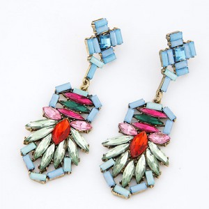Luxurious Gems Jointed Floral Pattern Dangling Earrings - Green