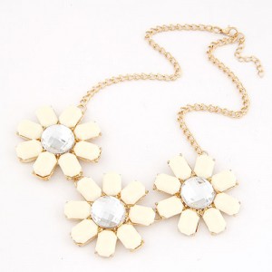 Wealthy Sunflowers Resin Pendant Costume Necklace - White