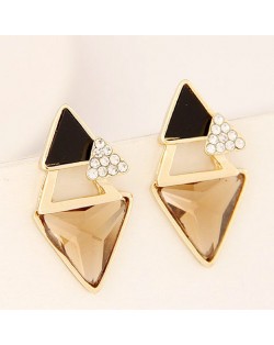 Sweet Korean Fashion Rhinestone Inlaid Triangle Fashion Ear Studs - Champagne