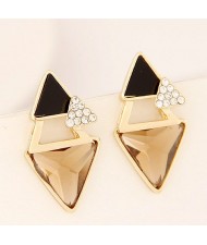 Sweet Korean Fashion Rhinestone Inlaid Triangle Fashion Ear Studs - Champagne