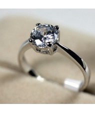 Classic Four Claw Zirconia Platinum Plated Alloy Wedding Ring