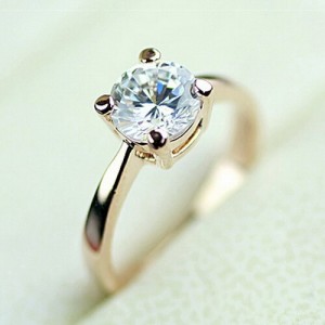 Classic Four Claw Zirconia Rose Gold Wedding Ring