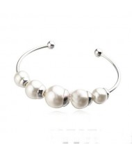 Princess Pearl Fashion Platinum Plated Alloy Bangle