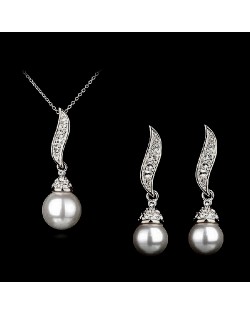 Luxurious Leaf with Pearl Pendant Platinum Necklace and Earrings Set