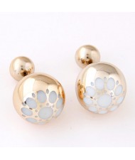 White Flower Pattern Prints Big and Small Balls Fashion Earrings - Golden