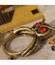 Vintage Red Gem Eyes Style Night Owl Ring