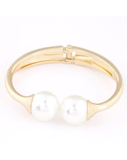 Twin Pearl Fashion Alloy Bangle - Golden