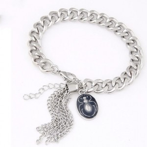 Spider Pendant and Tassel Fashion Metallic Bracelet - Silver