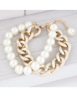 Chunky Golden Alloy Chain and Pearls Chain Combo Design Fashion Bracelet