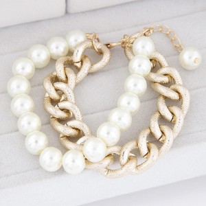 Chunky Golden Alloy Chain and Pearls Chain Combo Design Fashion Bracelet