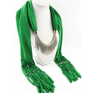 Punk Fashion Long Rivets Tassels Scarf Necklace - Green