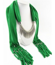 Punk Fashion Long Rivets Tassels Scarf Necklace - Green