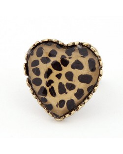 Sweet Leopard Prints Embedded Peach Heart Design Ring